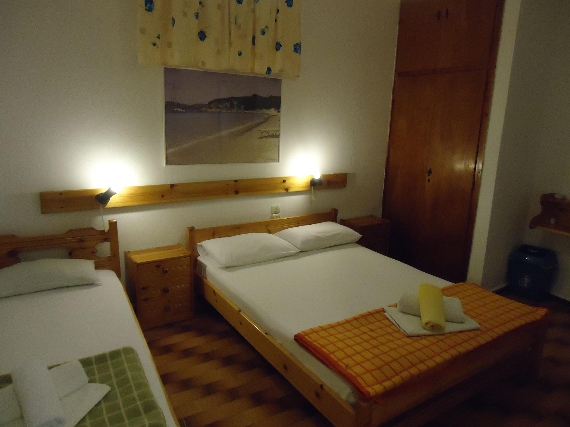 Pension Margarita Skiathos Exterior photo