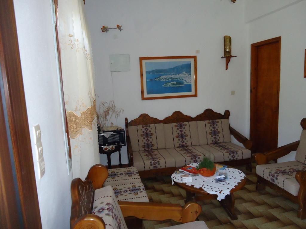 Pension Margarita Skiathos Exterior photo